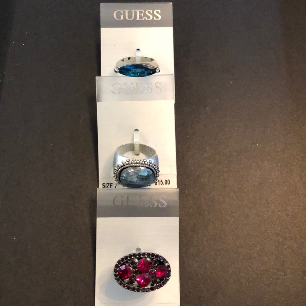 💐 Set of 3- NWT-Guess Rings- Size 7 💐